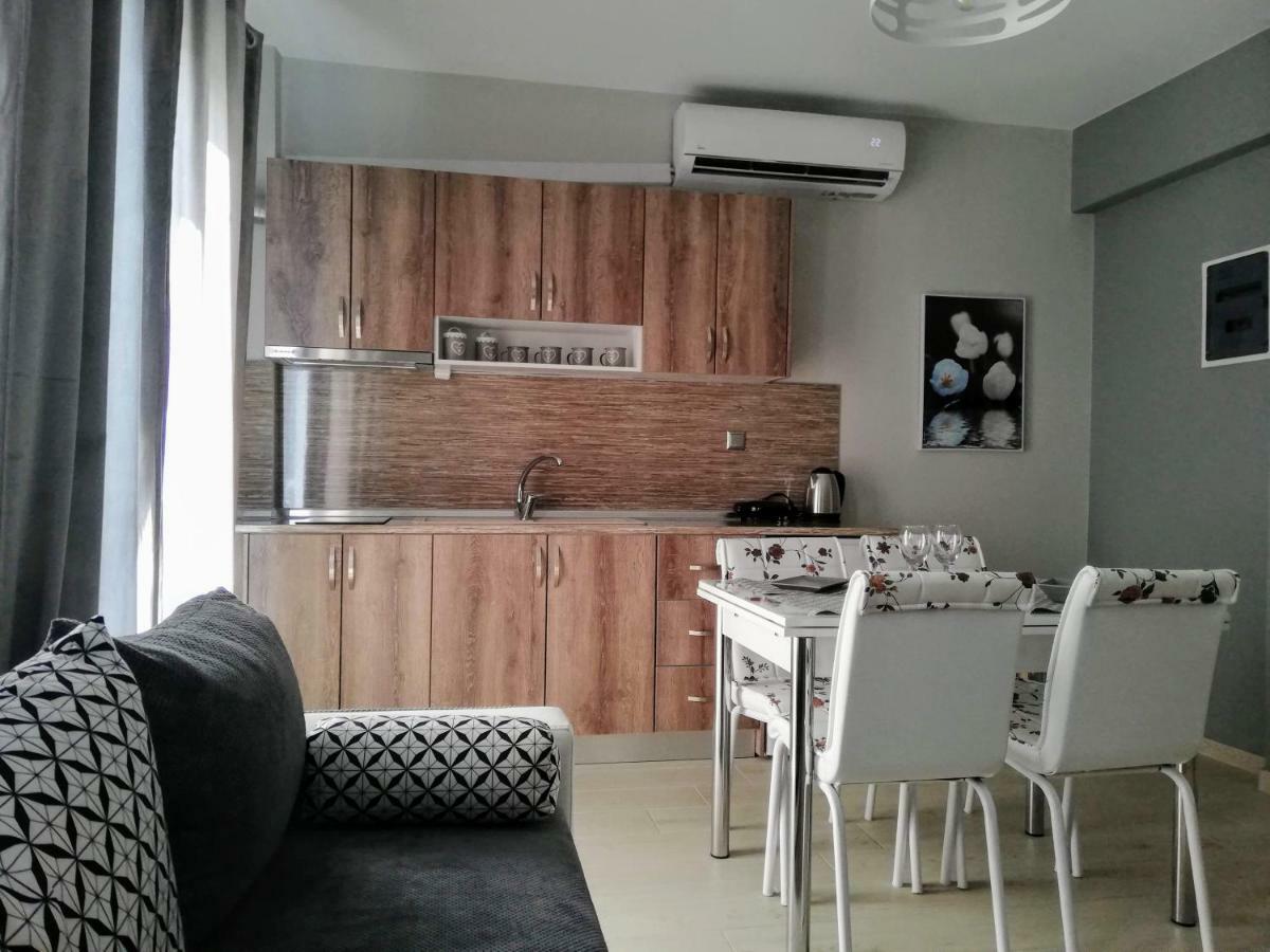 Haus Viktoria 2 Apartment ลีเมนาส ภายนอก รูปภาพ